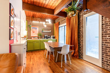 The Lucky Penny: Lincoln Park 3-Story Townhome & Rooftop Oasis image 39