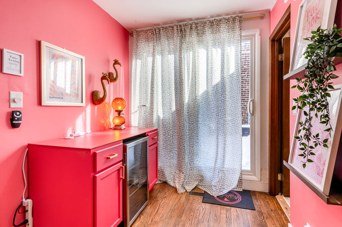 The Lucky Penny: Lincoln Park 3-Story Townhome & Rooftop Oasis image 10
