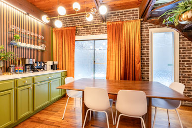 The Lucky Penny: Lincoln Park 3-Story Townhome & Rooftop Oasis image 41