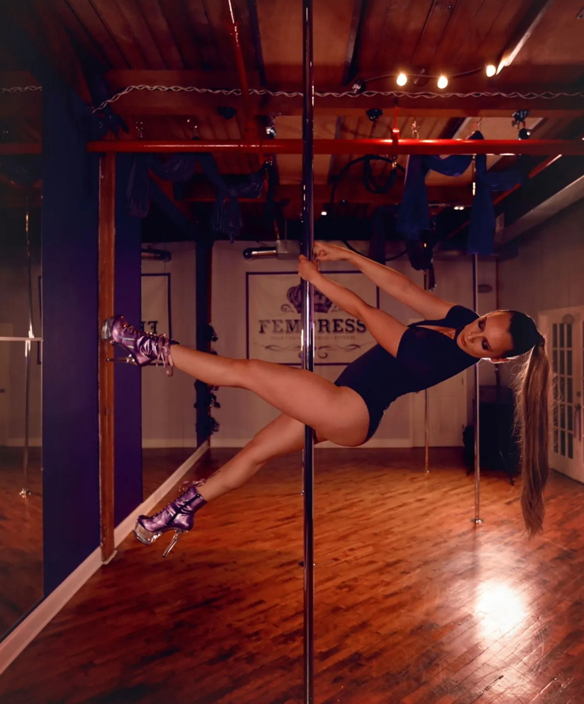 Pole Dancing Party: Spin, Pose & Boost Confidence image 1