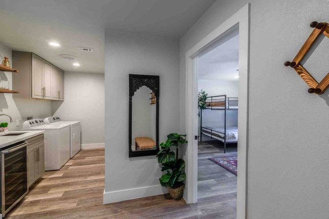 Trendy South Congress Retreat: 4 Bedrooms, Pool + Detached Casita image 12