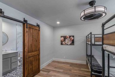 Trendy South Congress Retreat: 4 Bedrooms, Pool + Detached Casita image 9