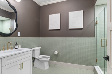 The Bellamy Penthouse at Historic Starr Piano Building: Luxury 4BR Downtown Suite with Concierge, Steps from Broadway image 17