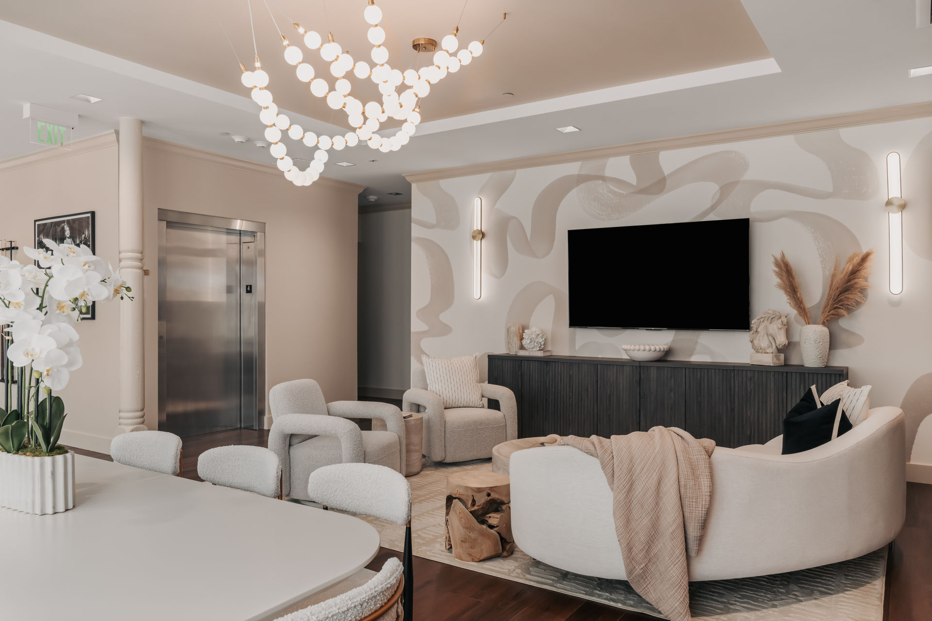 The Bellamy Penthouse at Historic Starr Piano Building: Luxury 4BR Downtown Suite with Concierge, Steps from Broadway image 1