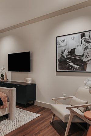 The Bellamy Penthouse at Historic Starr Piano Building: Luxury 4BR Downtown Suite with Concierge, Steps from Broadway image 23