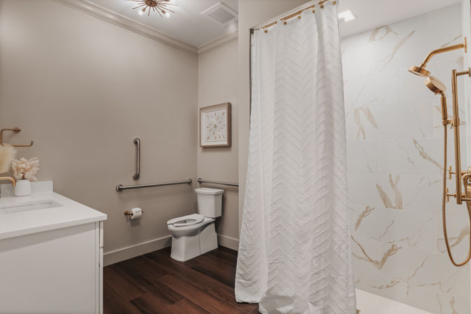 The Bellamy Penthouse at Historic Starr Piano Building: Luxury 4BR Downtown Suite with Concierge, Steps from Broadway image 10