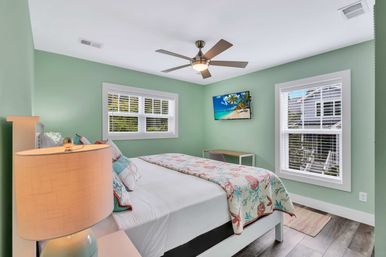 Deja Blue: 6BR Rental wth Pool + Hot Tub, Steps to Beach image 20