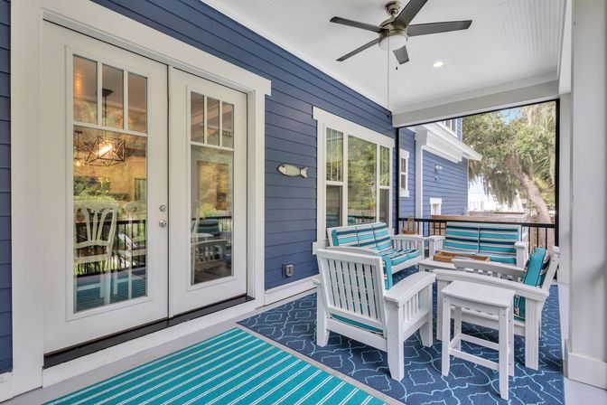 Deja Blue: 6BR Rental wth Pool + Hot Tub, Steps to Beach image 7