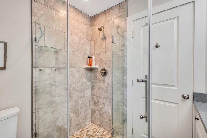 Deja Blue: 6BR Rental wth Pool + Hot Tub, Steps to Beach image 44