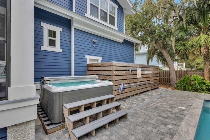 Deja Blue: 6BR Rental wth Pool + Hot Tub, Steps to Beach image 75