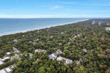 Deja Blue: 6BR Rental wth Pool + Hot Tub, Steps to Beach image 28