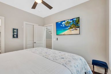 Deja Blue: 6BR Rental wth Pool + Hot Tub, Steps to Beach image 74