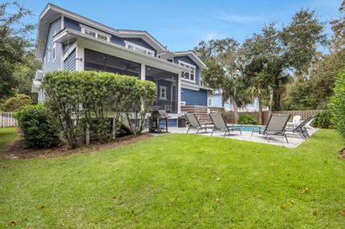 Deja Blue: 6BR Rental wth Pool + Hot Tub, Steps to Beach image 34