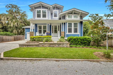 Deja Blue: 6BR Rental wth Pool + Hot Tub, Steps to Beach image 17