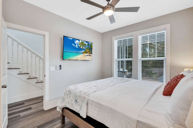 Deja Blue: 6BR Rental wth Pool + Hot Tub, Steps to Beach image 70