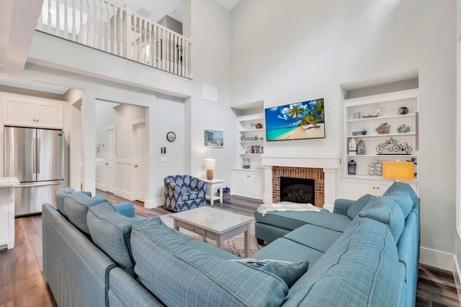 Deja Blue: 6BR Rental wth Pool + Hot Tub, Steps to Beach image 22