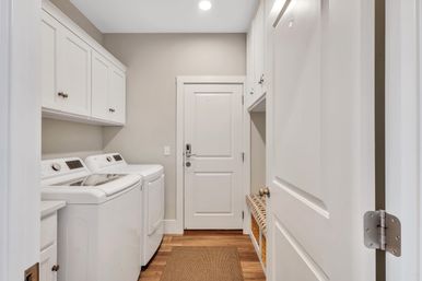 Deja Blue: 6BR Rental wth Pool + Hot Tub, Steps to Beach image 58