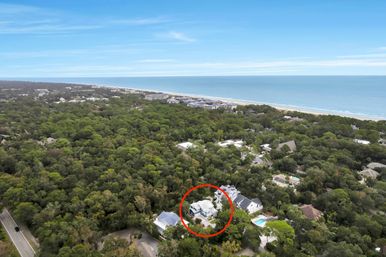 Deja Blue: 6BR Rental wth Pool + Hot Tub, Steps to Beach image 80