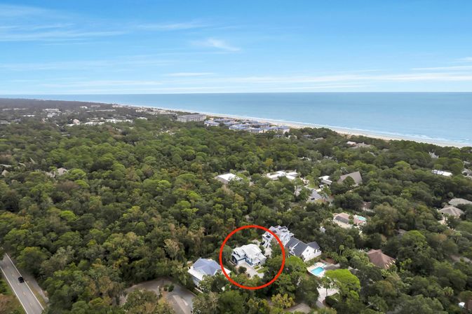 Deja Blue: 6BR Rental wth Pool + Hot Tub, Steps to Beach image 80