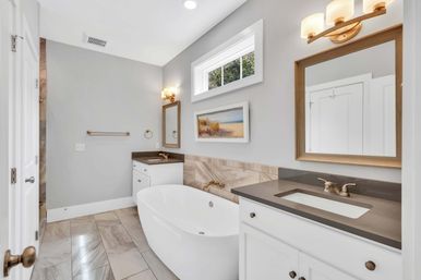 Deja Blue: 6BR Rental wth Pool + Hot Tub, Steps to Beach image 37