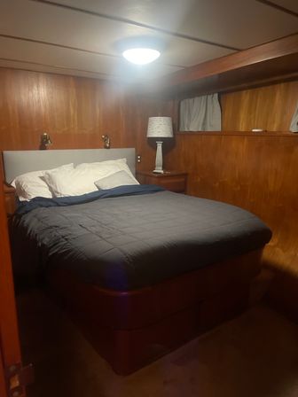 Private BYOB Yacht Party on the TimeWarp (Up to 12 Guests) image 10