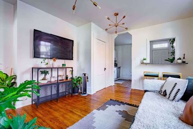 Welcome to the Jungle: Lush Escape in Short North image 7