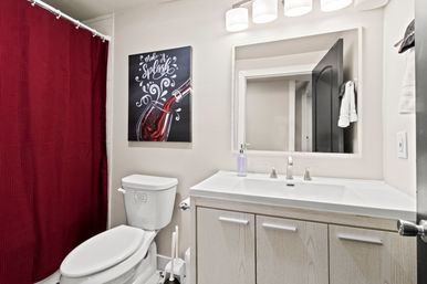 The Six Zero One: 4BR + 1BR Guest House + Entertainment Pavilion (Sleeps 10) image 34