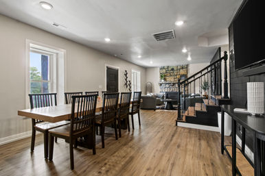 The Six Zero One: 4BR + 1BR Guest House + Entertainment Pavilion (Sleeps 10) image 17