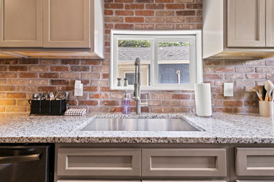The Six Zero One: 4BR + 1BR Guest House + Entertainment Pavilion (Sleeps 10) image 15