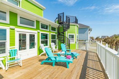 Twist of Lime Gulf-Front Galveston Estate: Huge Deck, Chef’s Kitchen & Beach Views image 11