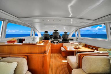 BYOB Luxury Yacht Charter On Board Beautiful 94 Leopard (Up to 13 Passengers) image 18