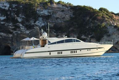 BYOB Luxury Yacht Charter On Board Beautiful 94 Leopard (Up to 13 Passengers) image 2