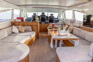 BYOB Luxury Yacht Charter On Board Beautiful 94 Leopard (Up to 13 Passengers) image 10