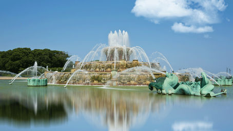 Best of Chicago Tour: Small Group Sightseeing with Architecture Cruise, Skyline Views & Iconic Landmarks image 9