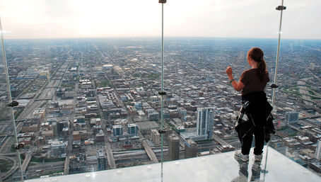 Best of Chicago Tour: Small Group Sightseeing with Architecture Cruise, Skyline Views & Iconic Landmarks image 7