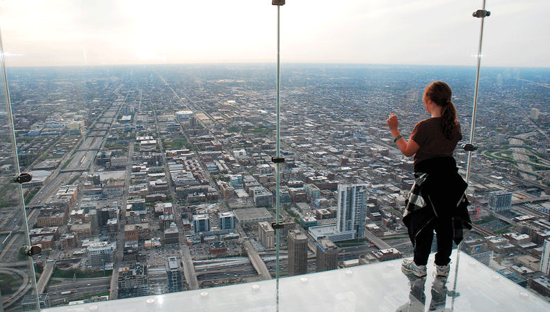 Best of Chicago Tour: Small Group Sightseeing with Architecture Cruise, Skyline Views & Iconic Landmarks image 7