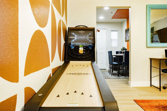 The Star Motel: Vintage Vegas Stay Steps to The Strip (Sleeps 34) image 26
