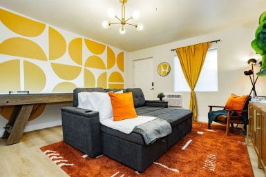 The Star Motel: Vintage Vegas Stay Steps to The Strip (Sleeps 34) image 9
