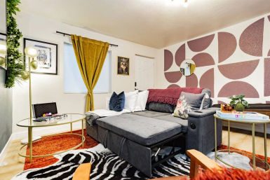 The Star Motel: Vintage Vegas Stay Steps to The Strip (Sleeps 34) image 11