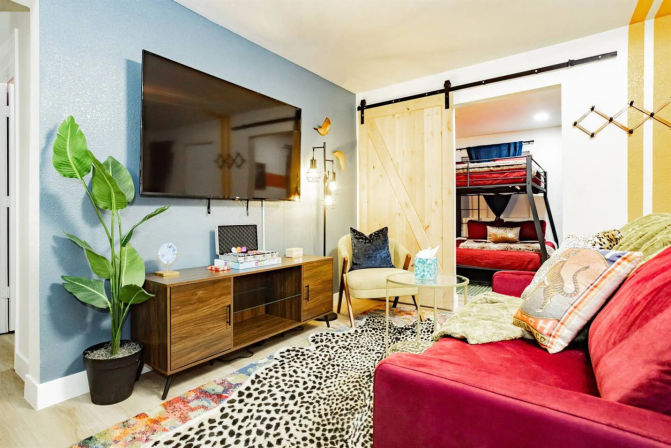 The Star Motel: Vintage Vegas Stay Steps to The Strip (Sleeps 34) image 2