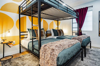The Star Motel: Vintage Vegas Stay Steps to The Strip (Sleeps 34) image 29