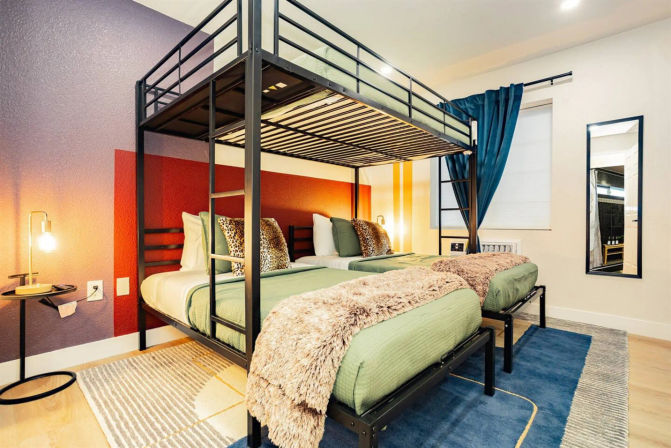 The Star Motel: Vintage Vegas Stay Steps to The Strip (Sleeps 34) image 33