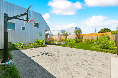 CastleDay: Private Villas for Group Retreats- Pool, Hot Tub, Outdoor Shower, BBall Hoop image 72