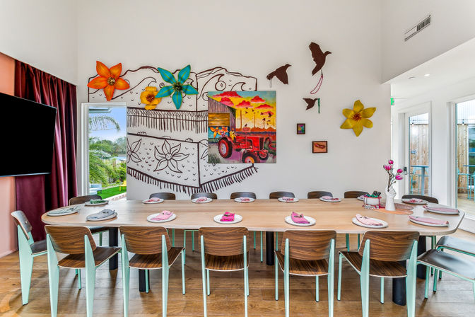 CastleDay: Private Villas for Group Retreats- Pool, Basketball Hoop & Outdoor Dining image 10