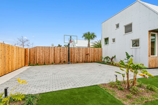 CastleDay: Private Villas for Group Retreats- Pool, Basketball Hoop & Outdoor Dining image 38