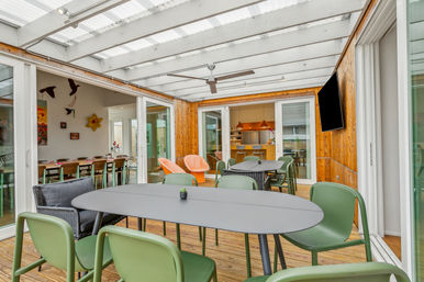 CastleDay: Private Villas for Group Retreats- Pool, Basketball Hoop & Outdoor Dining image 35