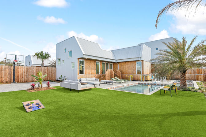 CastleDay: Private Villas for Group Retreats- Pool, Basketball Hoop & Outdoor Dining image 1