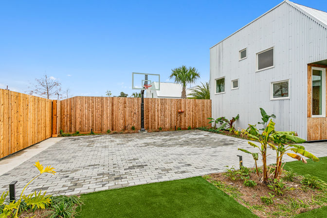 CastleDay: Private Villas for Group Retreats- Pool, Basketball Hoop & Outdoor Dining image 37