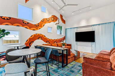 CastleDay: Private Villas for Group Retreats- Pool, Basketball Hoop & Outdoor Dining image 5
