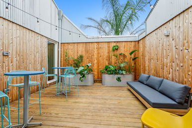 CastleDay: Private Villas for Group Retreats- Pool, Basketball Hoop & Outdoor Dining image 34